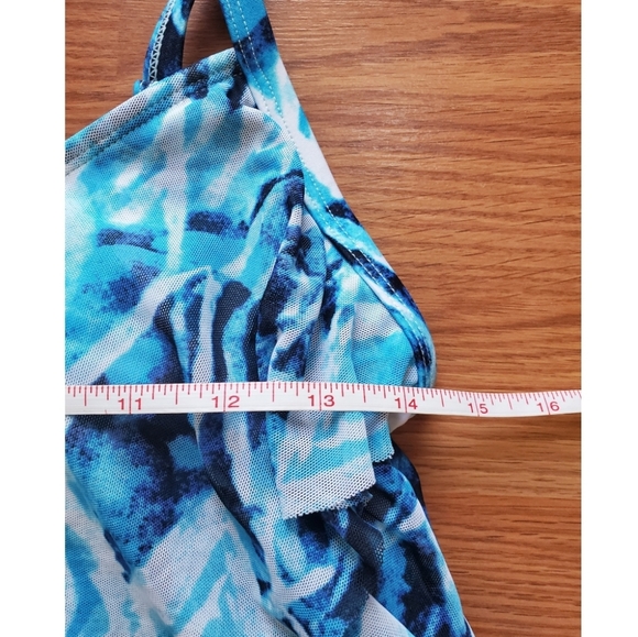 Club Ocean Ruffle Tankini - Picture 3 of 11